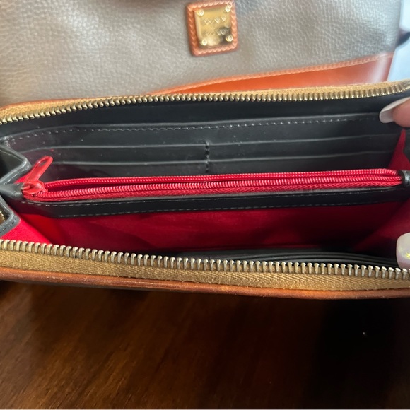 Dooney and Bourke purse and wallet - Picture 3 of 5